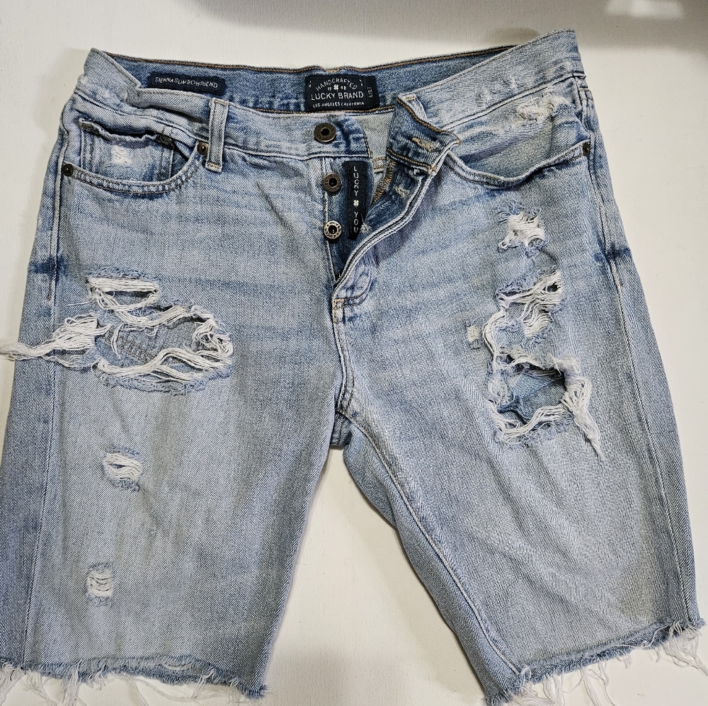 Lucky Brand Sienna Slim Denim Distressed Beach Summer Bermuda Shorts Size 4/27